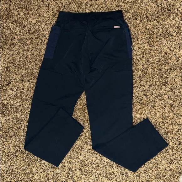 Figs Dark Harbor Mundri Cargo (limited edition) XS - Picture 2 of 8